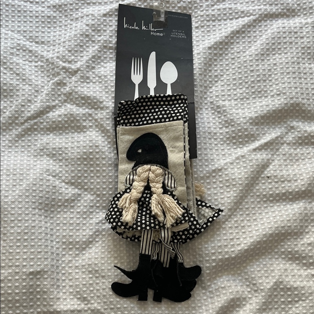 Nicole Miller Home Black Halloween Witch Utensil Holders Set of 4 1-270